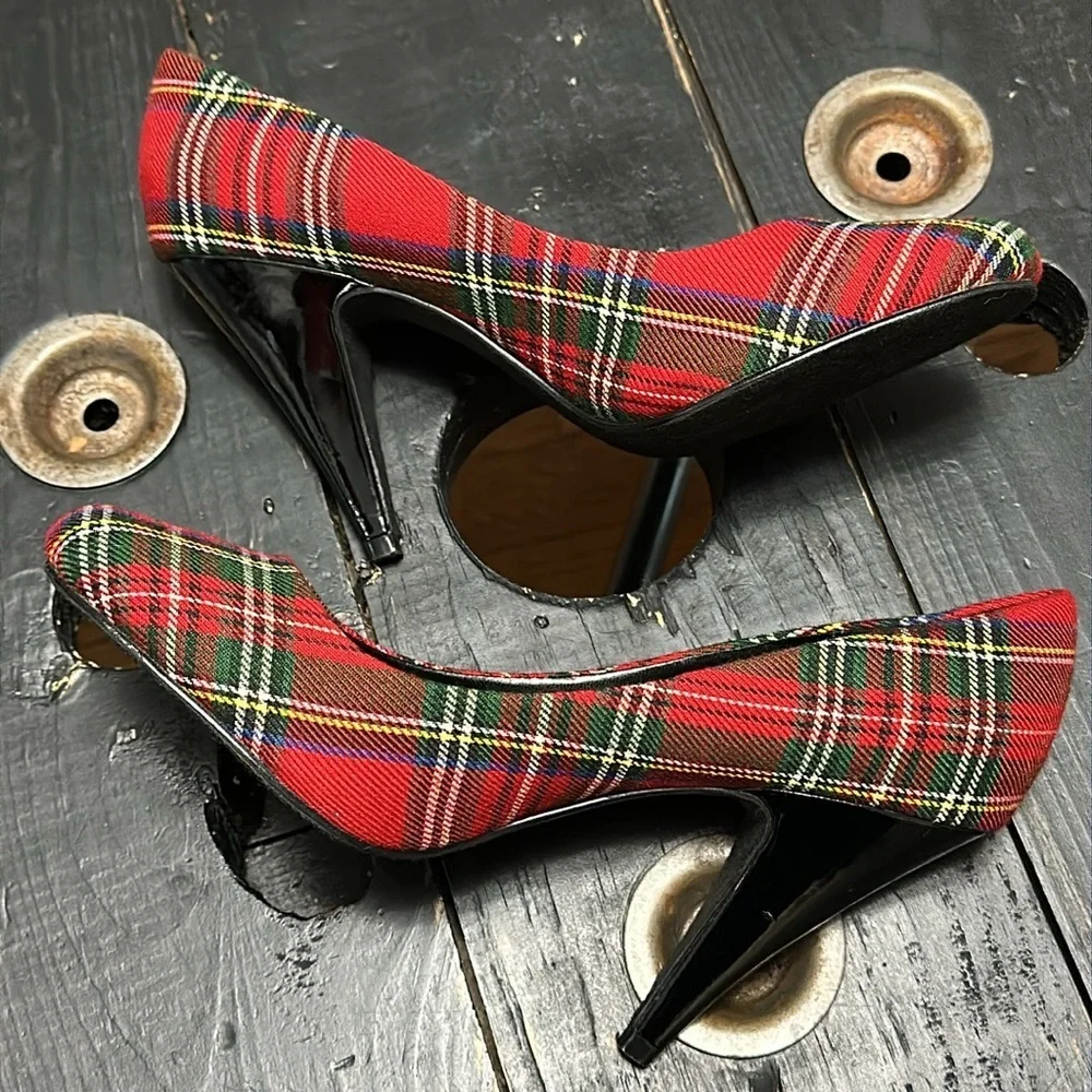 ROCKETDOG Red Plaid Textile w/ Faux Black Patent Leather Heels